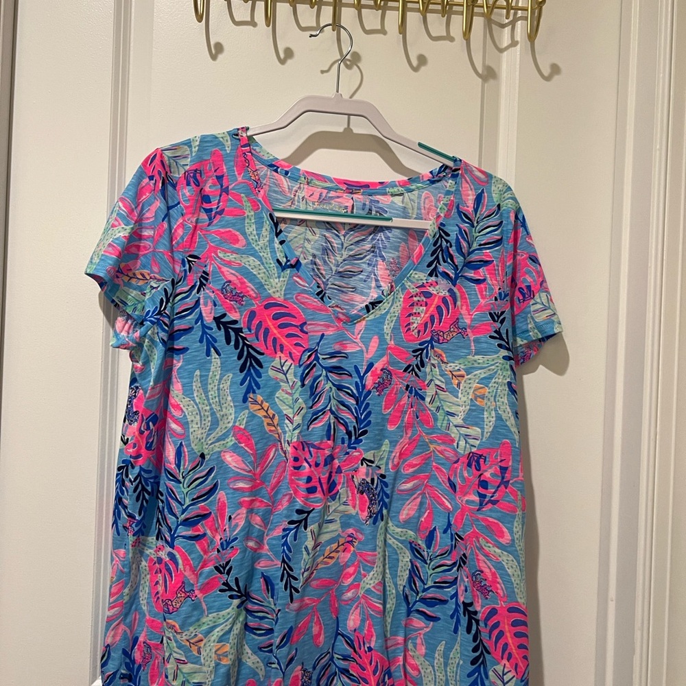 XL Etta T-Shirt made by Lilly.